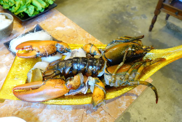 吳阿水老茶館(原吳阿火打邊爐)：吳阿水老茶館 ~ 雙連市場旁．海鮮套餐超澎派的啦 - 捷運雙連站