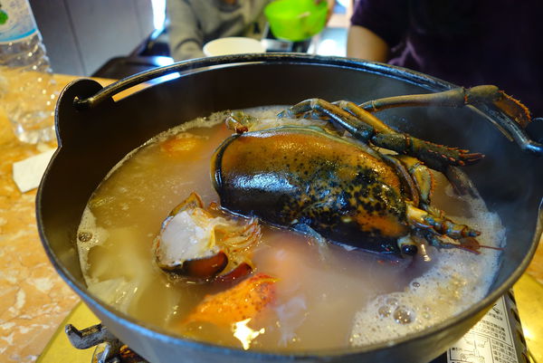 吳阿水老茶館(原吳阿火打邊爐)：吳阿水老茶館 ~ 雙連市場旁．海鮮套餐超澎派的啦 - 捷運雙連站
