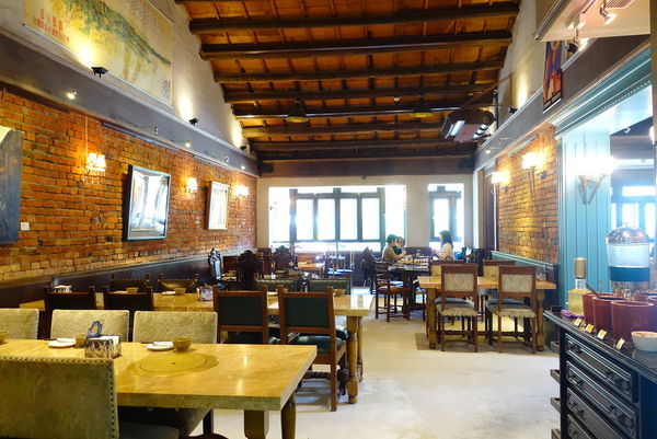 吳阿水老茶館(原吳阿火打邊爐)：吳阿水老茶館 ~ 雙連市場旁．海鮮套餐超澎派的啦 - 捷運雙連站