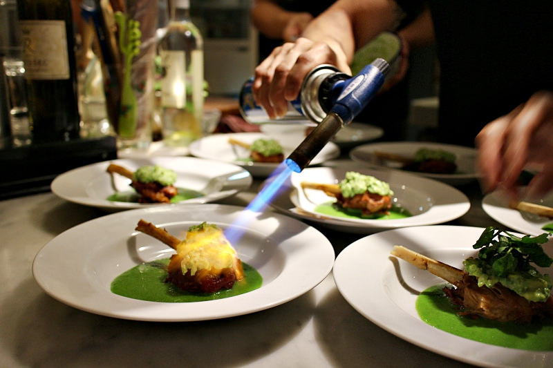 屋頂上的貓私廚