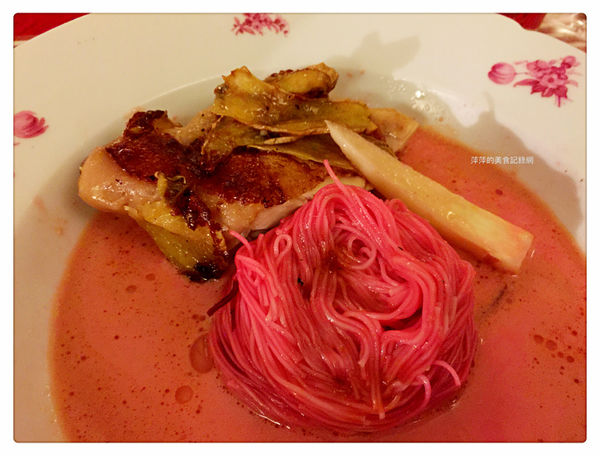 【台北美食】屋頂上的貓.食堂 ~ 私廚.一年前就要訂位❤️台北最難訂的無菜單料理 - 捷運市政府站