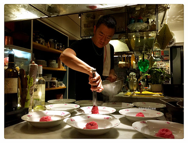 【台北美食】屋頂上的貓.食堂 ~ 私廚.一年前就要訂位❤️台北最難訂的無菜單料理 - 捷運市政府站