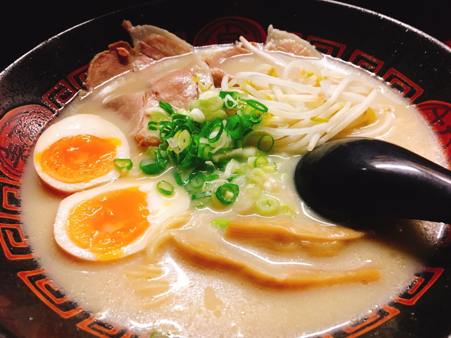 【南投】草屯 麵五三屋台ラーメン 誰說一定要跟風吃一蘭拉麵 隱藏鄉間田野的拉麵披薩好滋味