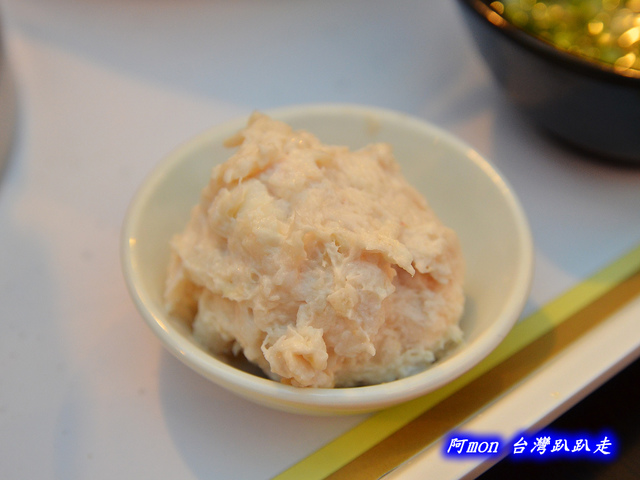 <台中西區>食記:囍料理~精緻美味的料理餐盒和特色火鍋~推薦紹子鍋和皮蛋鍋，下午時段用餐再打9折