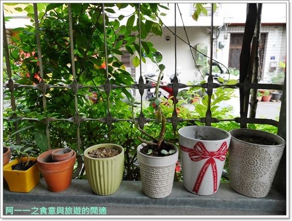 范特喜綠光計劃中興街一巷:台中 中興一巷 范特喜綠光計畫~超好拍的老屋宿舍群 范特喜綠光計劃中興街一巷:台中 中興一巷 范特喜綠光計畫~超好拍的老屋宿舍群