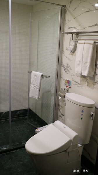 紅點文旅：【台中住宿】有溜滑梯的文創旅館--紅點文旅@台中中區