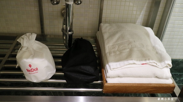 紅點文旅：【台中住宿】有溜滑梯的文創旅館--紅點文旅@台中中區