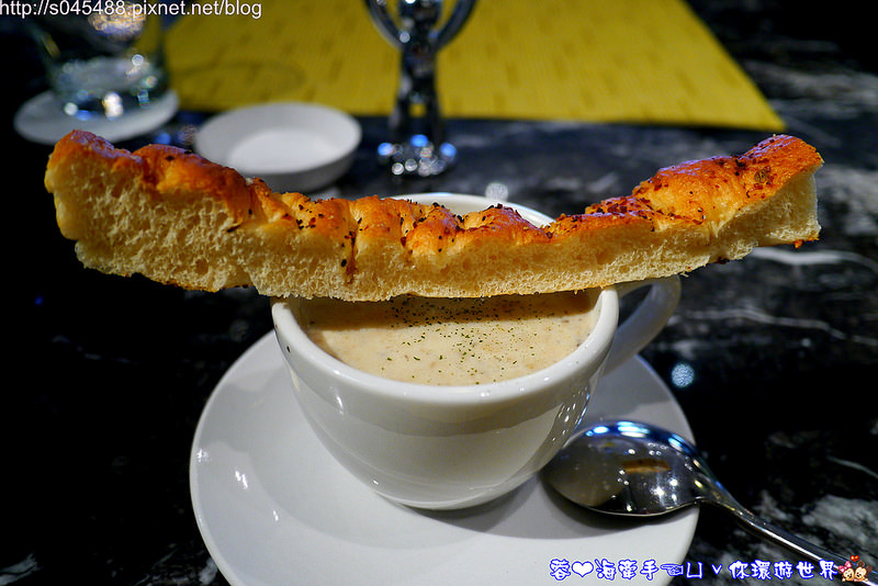 【宜蘭▍浪漫餐廳】Neverland 古堡party餐廳♥獨立森林Villa餐廳,浪漫節慶來超適合~