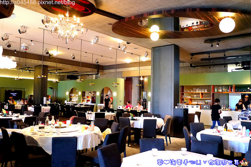 【宜蘭▍浪漫餐廳】Neverland 古堡party餐廳♥獨立森林Villa餐廳,浪漫節慶來超適合~