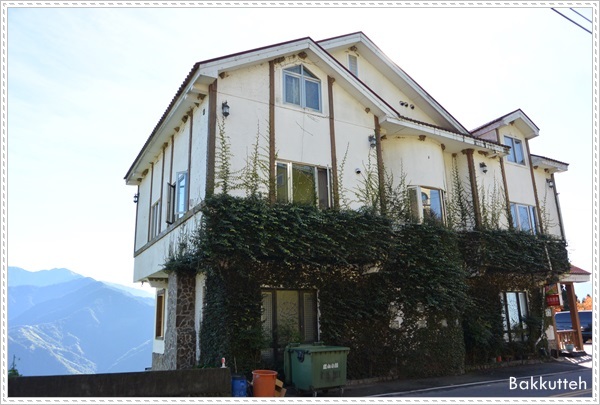 【清境住宿】南投清境民宿嵐山小鎮住宿記~清境裡另一個獨特的小鎮(練腿力+賞燕窩)