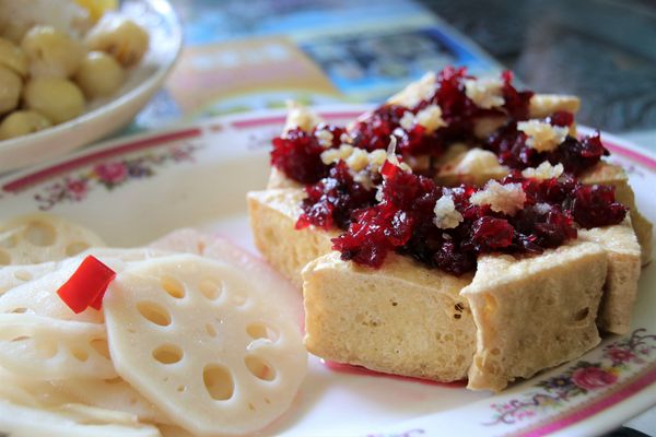 蓮荷園休閒農場：【桃園觀音景點】蓮荷園休閒農場~80公斤也可坐大王蓮/蓮子剉冰+洛神花臭豆腐必吃