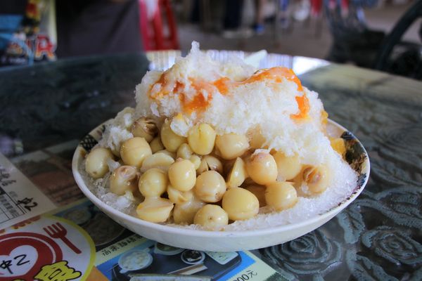 蓮荷園休閒農場：【桃園觀音景點】蓮荷園休閒農場~80公斤也可坐大王蓮/蓮子剉冰+洛神花臭豆腐必吃