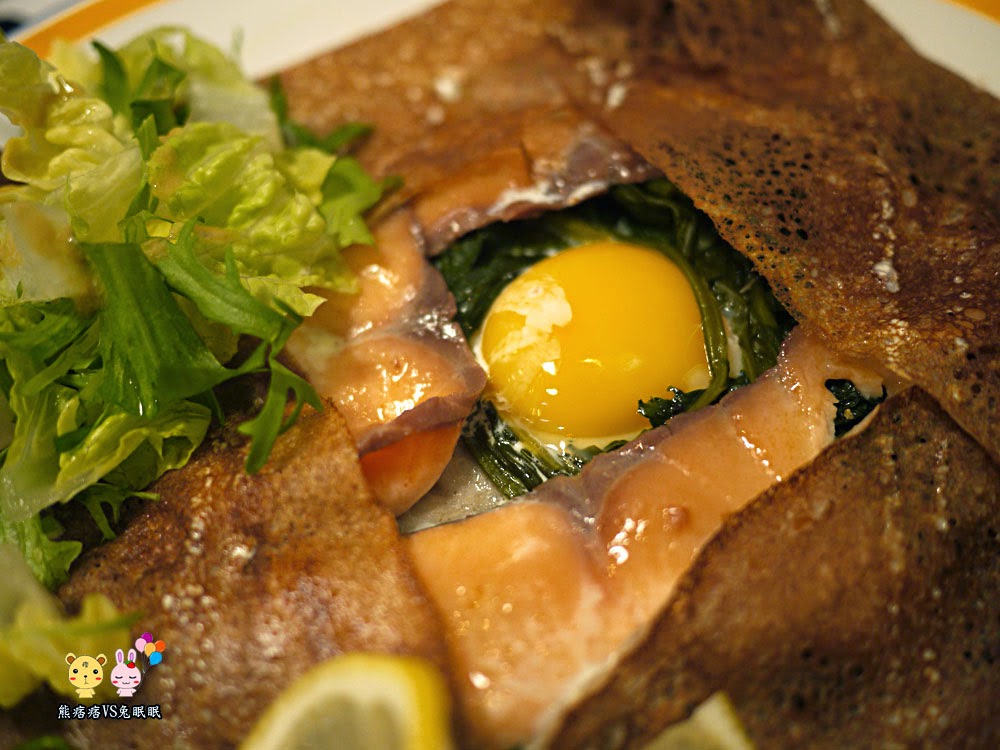 燻鮭魚蕎麥薄餅