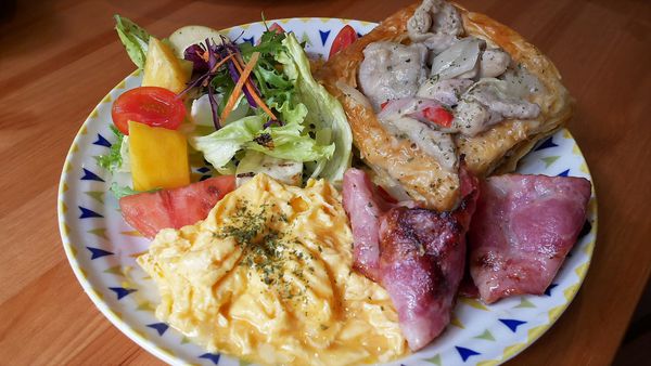 【台南市-中西區】Mumu小客廳｜藏身於巷弄的老屋中＊￣︶￣＊帶著咖啡廳的愜意氛圍，提供現點現做的早午餐點~慢活輕享受v(=∩_∩=)ﾌ