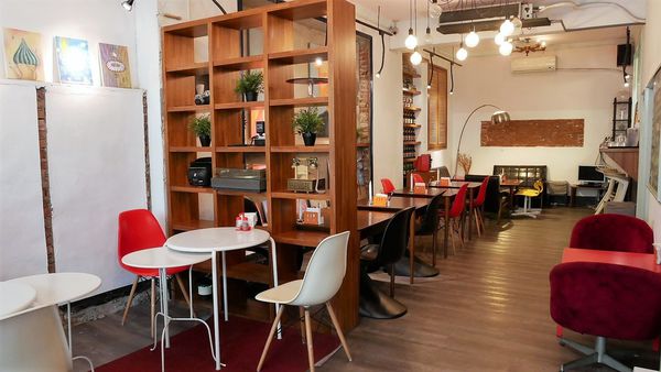 【台南市-中西區】Mumu小客廳｜藏身於巷弄的老屋中＊￣︶￣＊帶著咖啡廳的愜意氛圍，提供現點現做的早午餐點~慢活輕享受v(=∩_∩=)ﾌ