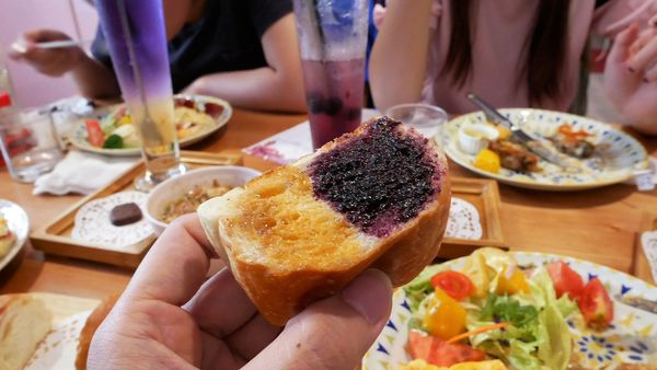 【台南市-中西區】Mumu小客廳｜藏身於巷弄的老屋中＊￣︶￣＊帶著咖啡廳的愜意氛圍，提供現點現做的早午餐點~慢活輕享受v(=∩_∩=)ﾌ