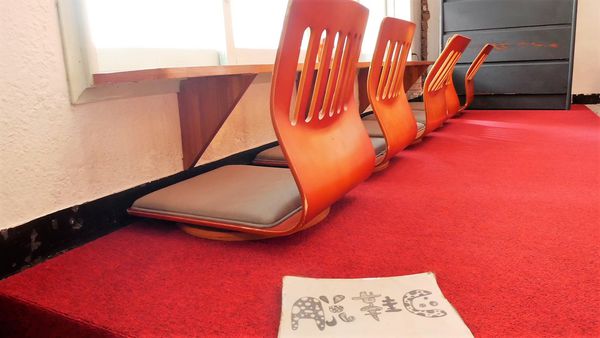 【台南市-中西區】Mumu小客廳｜藏身於巷弄的老屋中＊￣︶￣＊帶著咖啡廳的愜意氛圍，提供現點現做的早午餐點~慢活輕享受v(=∩_∩=)ﾌ