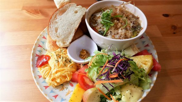 【台南市-中西區】Mumu小客廳｜藏身於巷弄的老屋中＊￣︶￣＊帶著咖啡廳的愜意氛圍，提供現點現做的早午餐點~慢活輕享受v(=∩_∩=)ﾌ