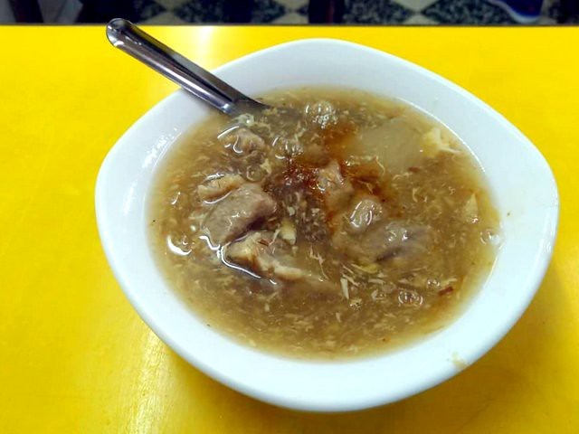 Tempura/Fried Fish Cake & Pork Thick Soup , Taiwanese dishes, Taipei, Taiwan, Nov 23, 2019,西門町萬年大樓貝玉甜不辣與肉羹