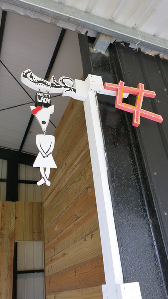 鹿境梅花鹿生態園區:墾丁~鹿境梅花鹿生態園區~溫馴的梅花鹿小朋友超好餵食呦~