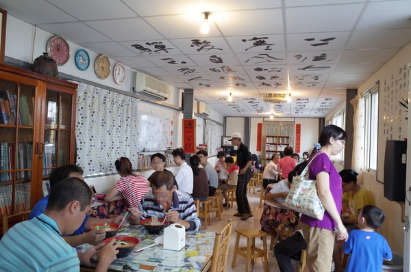 一滴水麵館:【南投。中興新村】一滴水麵館 一滴水麵館:【南投。中興新村】一滴水麵館