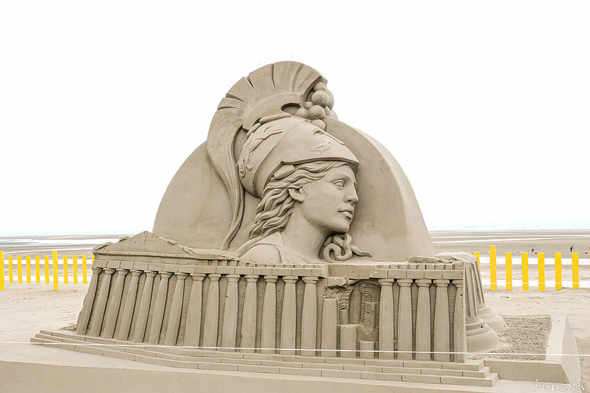 摩艾沙雕神秘的微笑，沙雕上望眼看世界，大安沙雕音樂季遊歷異國風情，一起看沙雕聽音樂！