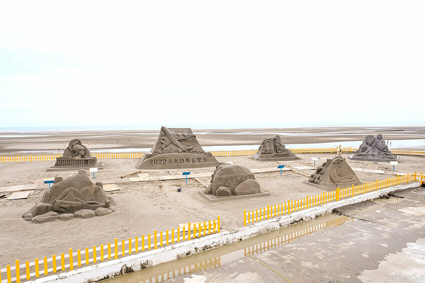 摩艾沙雕神秘的微笑，沙雕上望眼看世界，大安沙雕音樂季遊歷異國風情，一起看沙雕聽音樂！