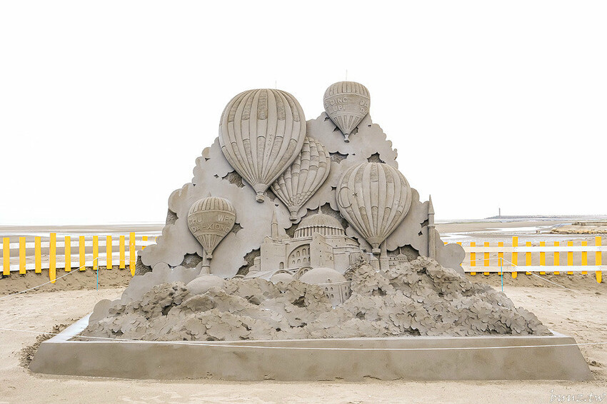 摩艾沙雕神秘的微笑，沙雕上望眼看世界，大安沙雕音樂季遊歷異國風情，一起看沙雕聽音樂！