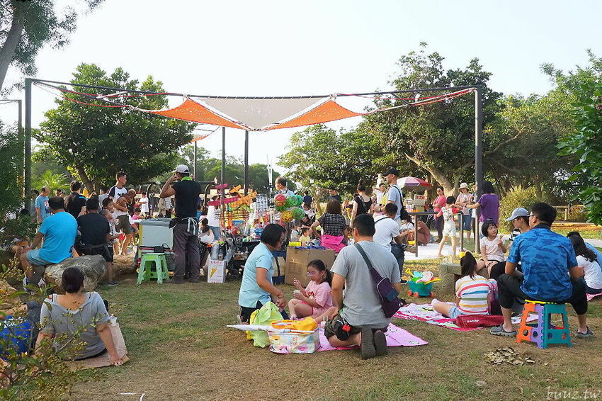 沁藍風箏節限定登場！大型地景藝術風箏天上飛揚，看衝浪競賽、風箏彩繪體驗，秋高氣爽大安微解風！