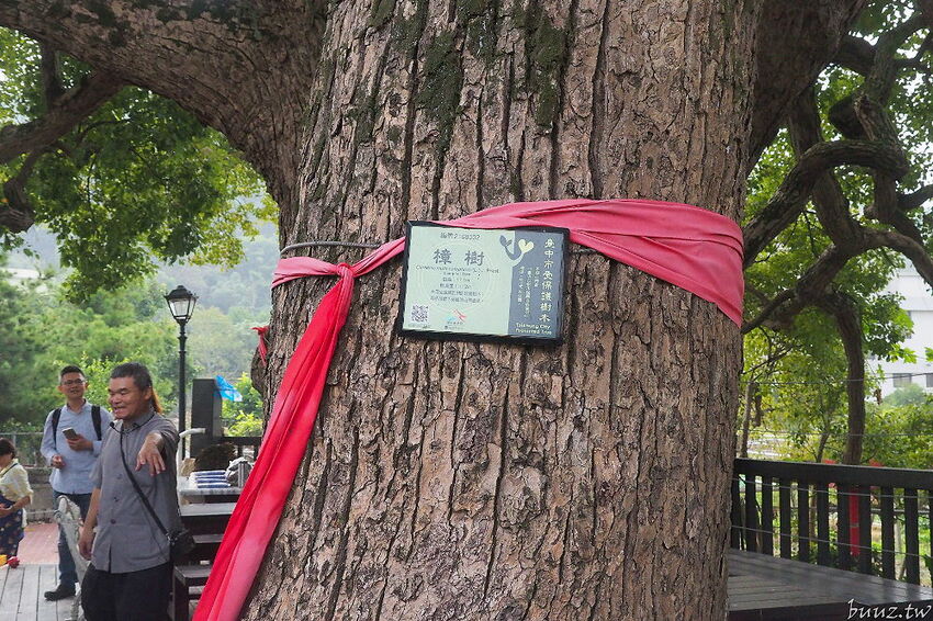 沁藍風箏節限定登場！大型地景藝術風箏天上飛揚，看衝浪競賽、風箏彩繪體驗，秋高氣爽大安微解風！