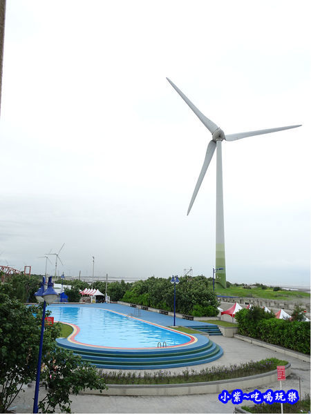 大泳池-大安濱海樂園 (2).jpg