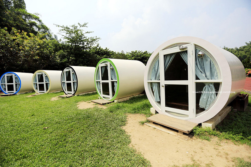 【台南左镇】冈林国小水泥管屋.月世界旅游服务中心.