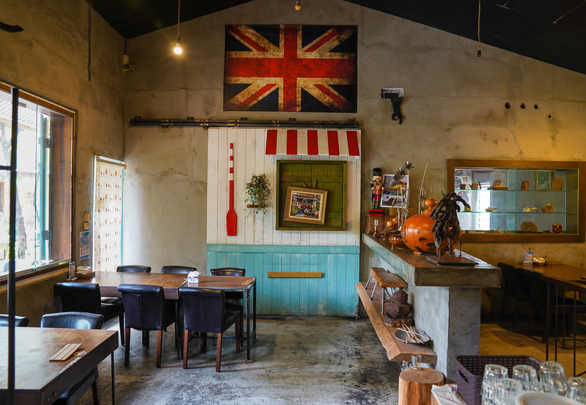 [高雄早午餐]奧斯汀人文咖啡-ig網美熱搜~藏在都市的峇里島渡假風格咖啡館 - 美食好芃友