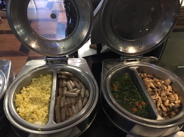 承億文旅 桃城茶樣子: 不用出國去新加玻金沙酒店 嘉義承億文旅 桃城茶樣子就有無邊際泳池 美到不要不要的 Bar酒吧 健身房 文創旅店 IG打卡熱點 承億文旅 桃城茶樣子: 不用出國去新加玻金沙酒店 嘉義承億文旅 桃城茶樣子就有無邊際泳池 美到不要不要的 Bar酒吧 健身房 文創旅店 IG打卡熱點