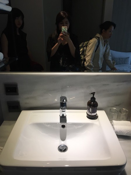 承億文旅 桃城茶樣子: 不用出國去新加玻金沙酒店 嘉義承億文旅 桃城茶樣子就有無邊際泳池 美到不要不要的 Bar酒吧 健身房 文創旅店 IG打卡熱點 承億文旅 桃城茶樣子: 不用出國去新加玻金沙酒店 嘉義承億文旅 桃城茶樣子就有無邊際泳池 美到不要不要的 Bar酒吧 健身房 文創旅店 IG打卡熱點