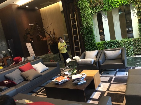 承億文旅 桃城茶樣子: 不用出國去新加玻金沙酒店 嘉義承億文旅 桃城茶樣子就有無邊際泳池 美到不要不要的 Bar酒吧 健身房 文創旅店 IG打卡熱點 承億文旅 桃城茶樣子: 不用出國去新加玻金沙酒店 嘉義承億文旅 桃城茶樣子就有無邊際泳池 美到不要不要的 Bar酒吧 健身房 文創旅店 IG打卡熱點