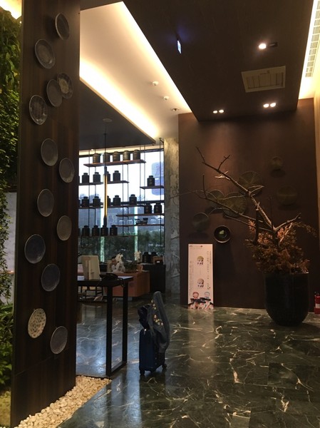 承億文旅 桃城茶樣子: 不用出國去新加玻金沙酒店 嘉義承億文旅 桃城茶樣子就有無邊際泳池 美到不要不要的 Bar酒吧 健身房 文創旅店 IG打卡熱點 承億文旅 桃城茶樣子: 不用出國去新加玻金沙酒店 嘉義承億文旅 桃城茶樣子就有無邊際泳池 美到不要不要的 Bar酒吧 健身房 文創旅店 IG打卡熱點