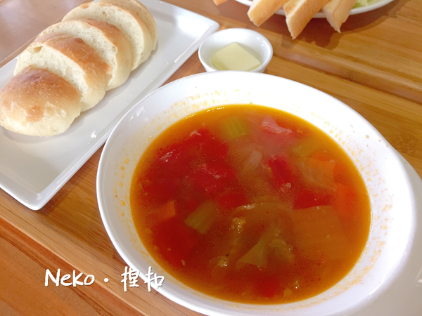 【台北美食】笠山咖啡廳：安心享受自製美味早午餐＆推薦手工甜點｜關渡下午茶 、 手工鳳梨酥