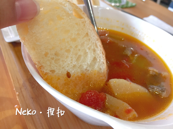 【台北美食】笠山咖啡廳：安心享受自製美味早午餐＆推薦手工甜點｜關渡下午茶 、 手工鳳梨酥