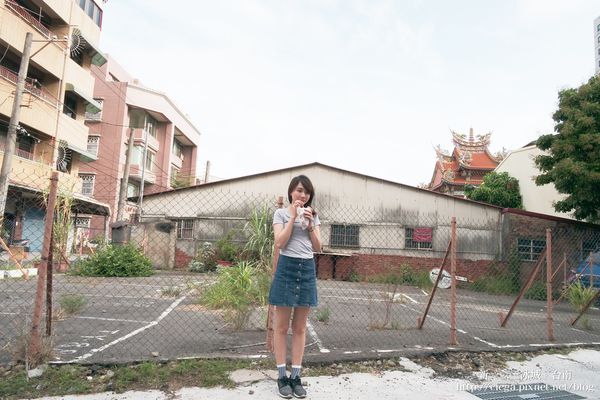 【台南北區│冰品】新一二三冰城│傳統懷舊香綿冰秤重賣、小巷弄裡的古老製冰機│午後銅板價冰品