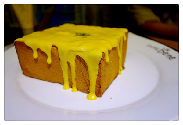 Caffe' bene 카페베네 - 台北1號店-忠孝：Caffe Bene 台北忠孝店 ~ 來自韓國的咖啡店．用餐不限時 - 捷運忠孝敦化站