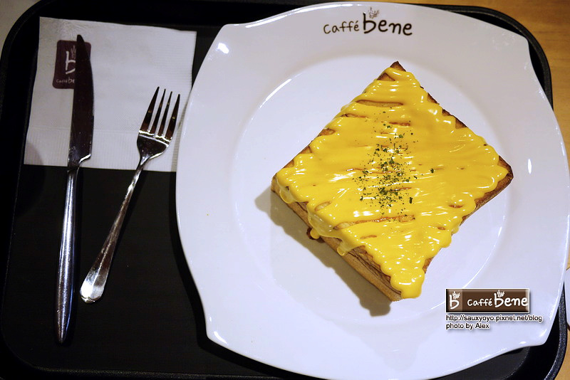 【台北】Caffe bene 카페베네 咖啡陪你 - 台北1號店-忠孝 ~ 韓流來襲 張根碩與韓藝瑟代言 韓偶像劇秘密花園場景~