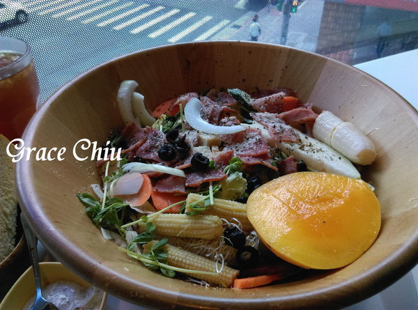 丘比手作土司早午餐 木盆沙拉 華山市場 捷運善導寺站 丘比手作土司早午餐 木盆沙拉 華山市場 捷運善導寺站