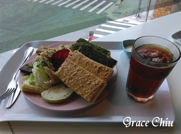 雙醬土司豪華復刻版 丘比手作土司早午餐 華山市場 捷運善導寺站 雙醬土司豪華復刻版 丘比手作土司早午餐 華山市場 捷運善導寺站