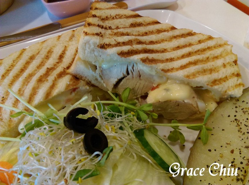 華山市場裡的人氣早餐/早午餐:Cube Brunch 丘比手作土司早午餐/阜杭豆漿(捷運善導寺站)