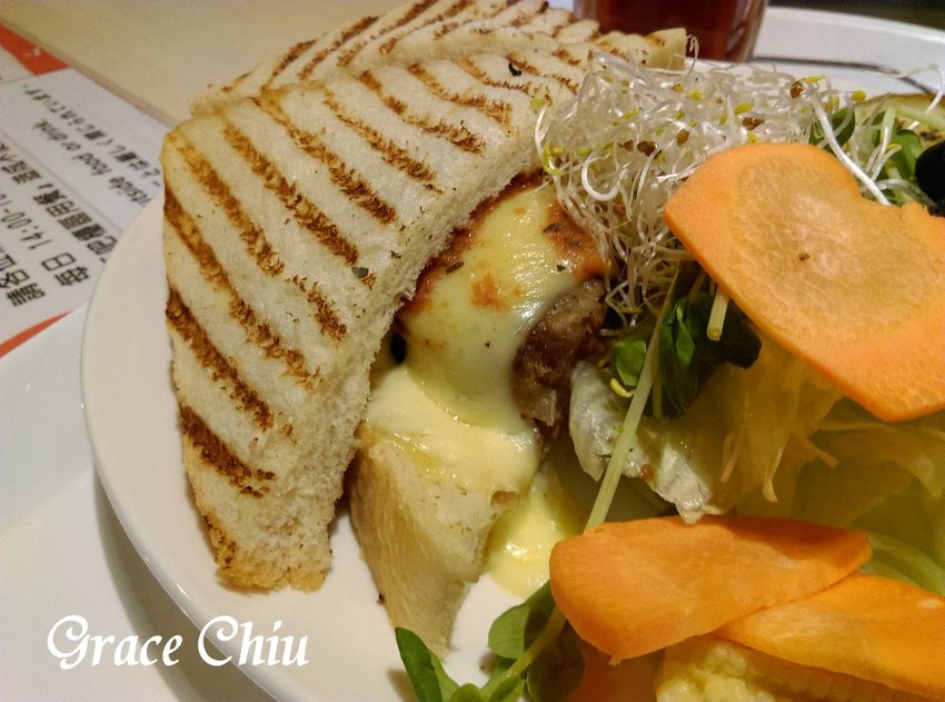 華山市場裡的人氣早餐/早午餐:Cube Brunch 丘比手作土司早午餐/阜杭豆漿(捷運善導寺站)