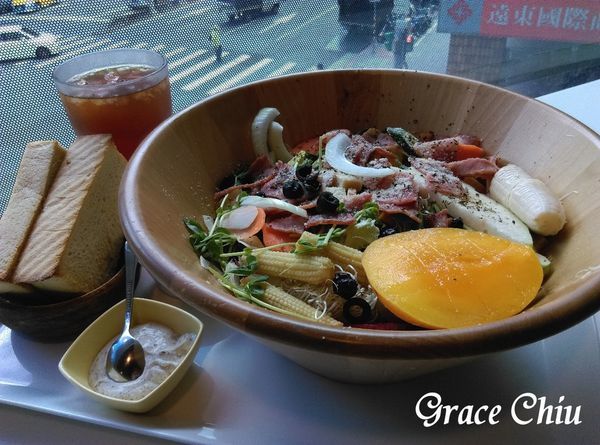 木盆沙拉 丘比手作土司早午餐 華山市場 捷運善導寺站 木盆沙拉 丘比手作土司早午餐 華山市場 捷運善導寺站