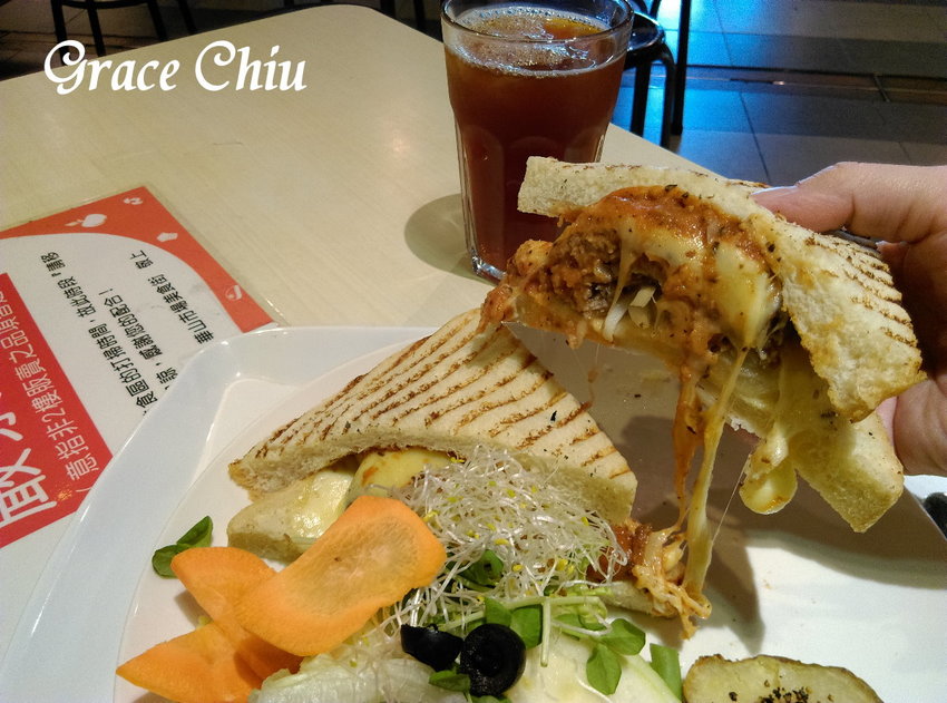 華山市場裡的人氣早餐/早午餐:Cube Brunch 丘比手作土司早午餐/阜杭豆漿(捷運善導寺站)