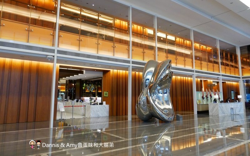 《新竹吃到飽餐廳推薦》芙洛麗飯店食譜自助百匯BUFFET,各國料理200多道菜色任你選。手沖和牛牛肉湯,現點現做肋眼牛排,炙燒握壽司,櫻桃鴨,鮑魚海鮮粥,舒芙蕾,暢飲海尼根生啤酒︱聚餐尾牙春酒快點訂起來(影片)