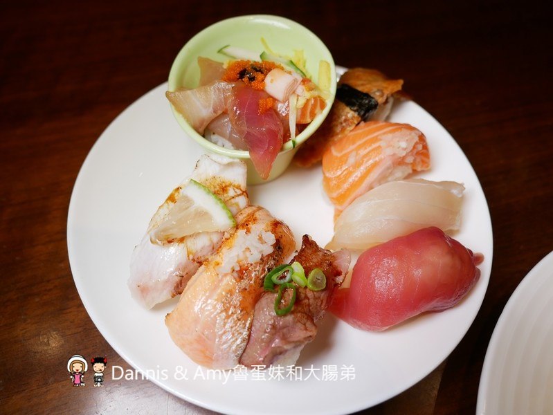 《新竹吃到飽餐廳推薦》芙洛麗飯店食譜自助百匯BUFFET,各國料理200多道菜色任你選。手沖和牛牛肉湯,現點現做肋眼牛排,炙燒握壽司,櫻桃鴨,鮑魚海鮮粥,舒芙蕾,暢飲海尼根生啤酒︱聚餐尾牙春酒快點訂起來(影片)